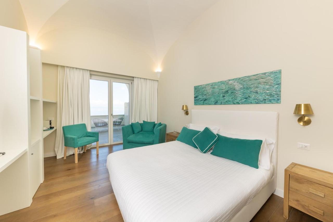 Deluxe Doppelzimmer mit Balkon und Meerblick