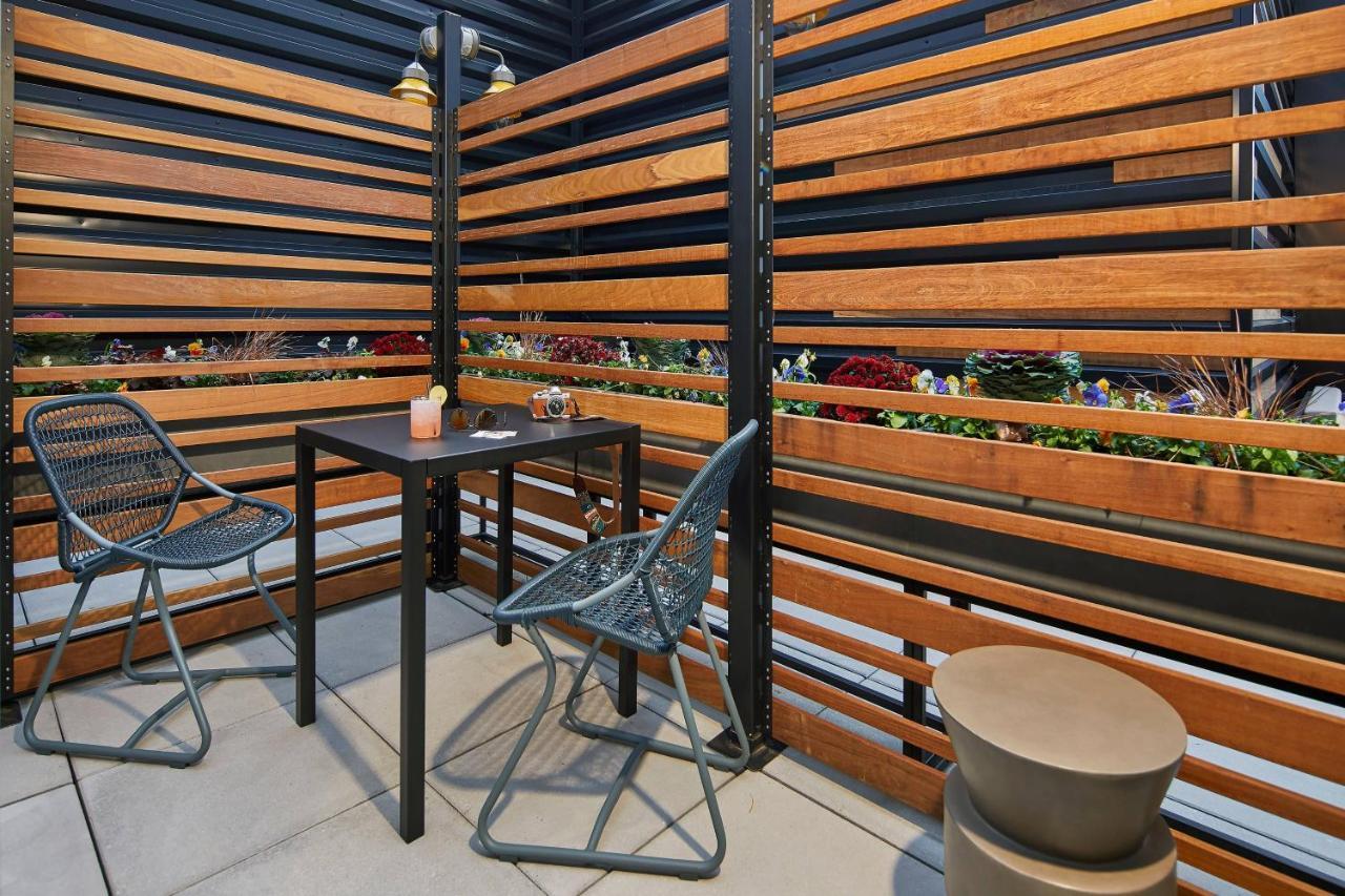 King Room with Pull-Down Bed and Private Terrace