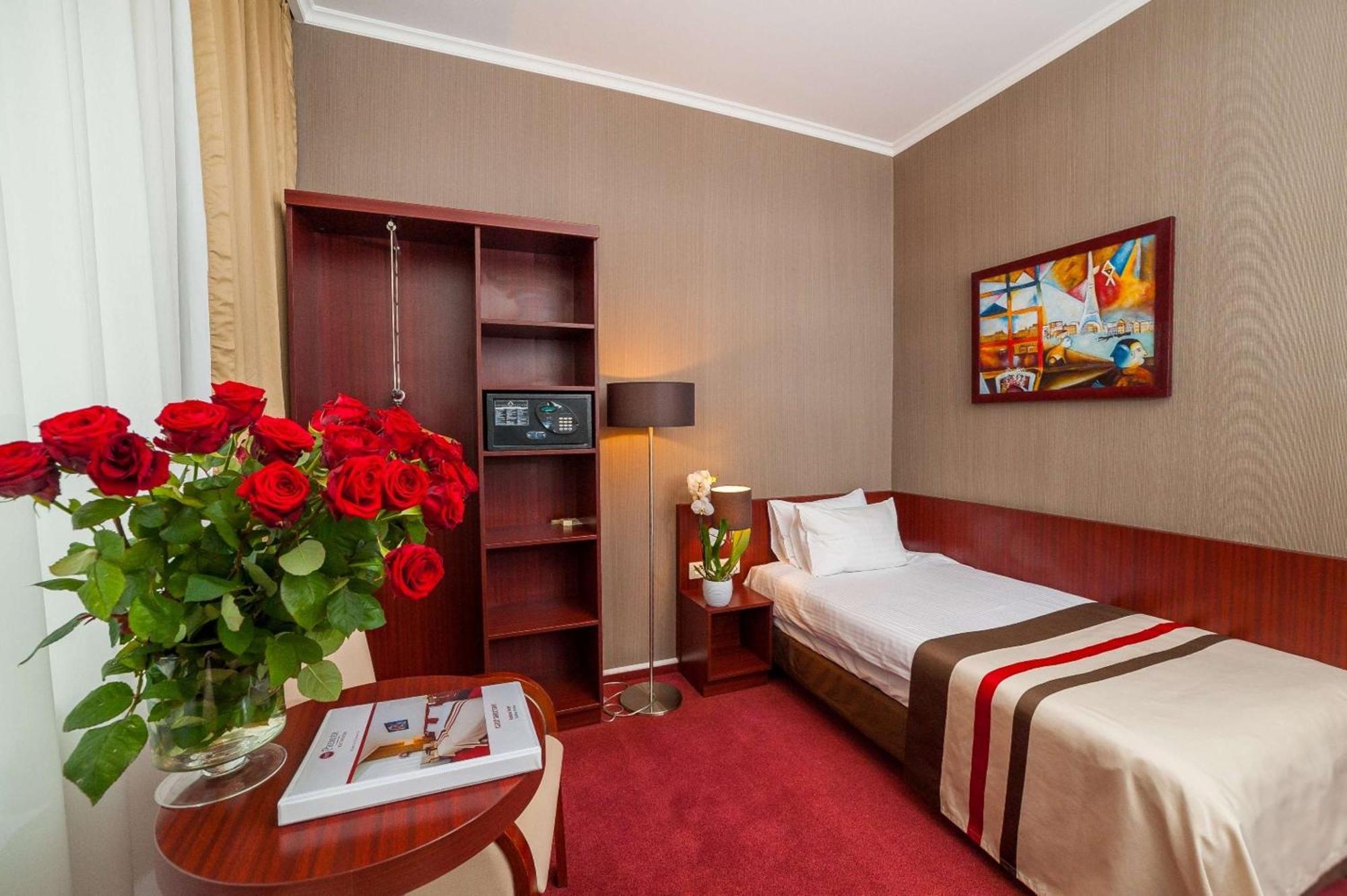 Classic Single Room