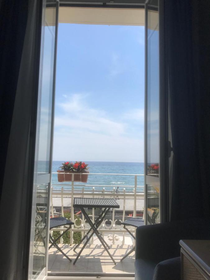 Family Room Balcony Sea View