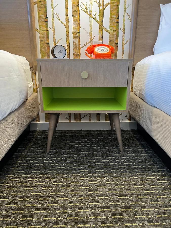 Queen Room Two Queen Beds