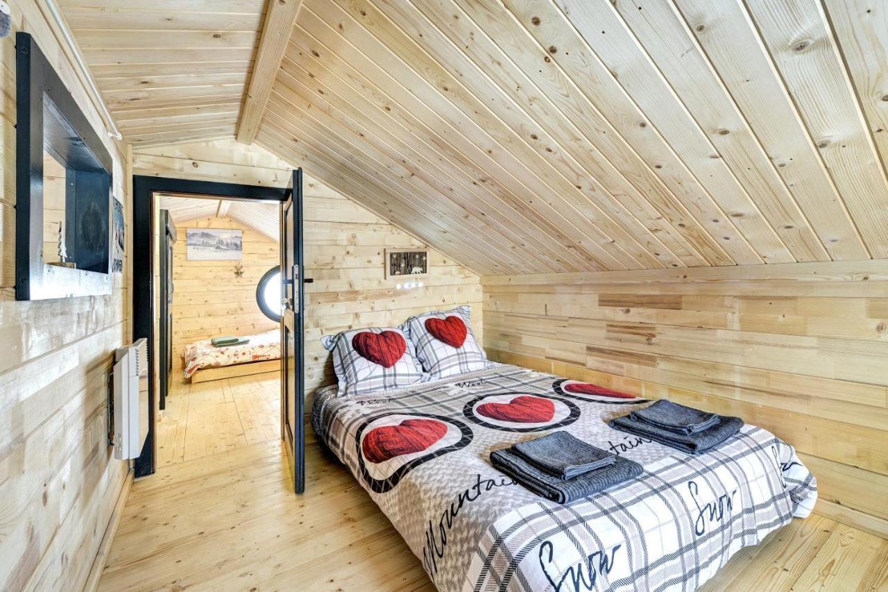 Three-Bedroom Chalet,958569205:JPEG