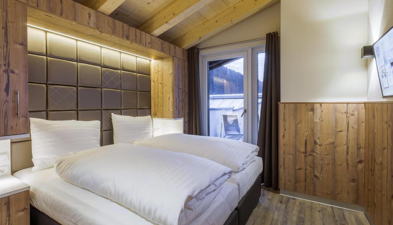 Four-Bedroom Penthouse Apartment