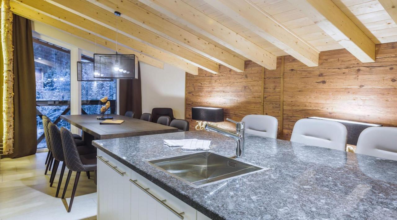 Four-Bedroom Penthouse Apartment