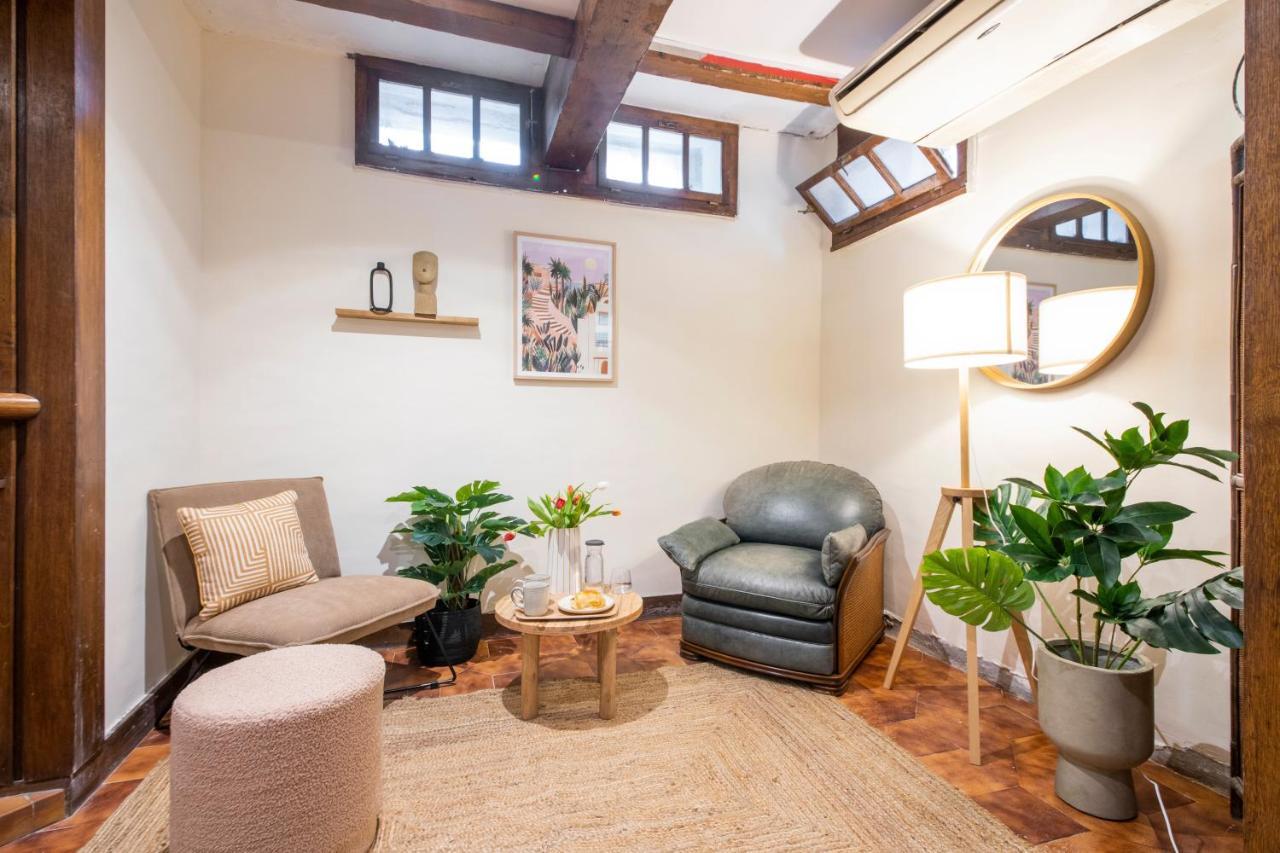 Large Single Room