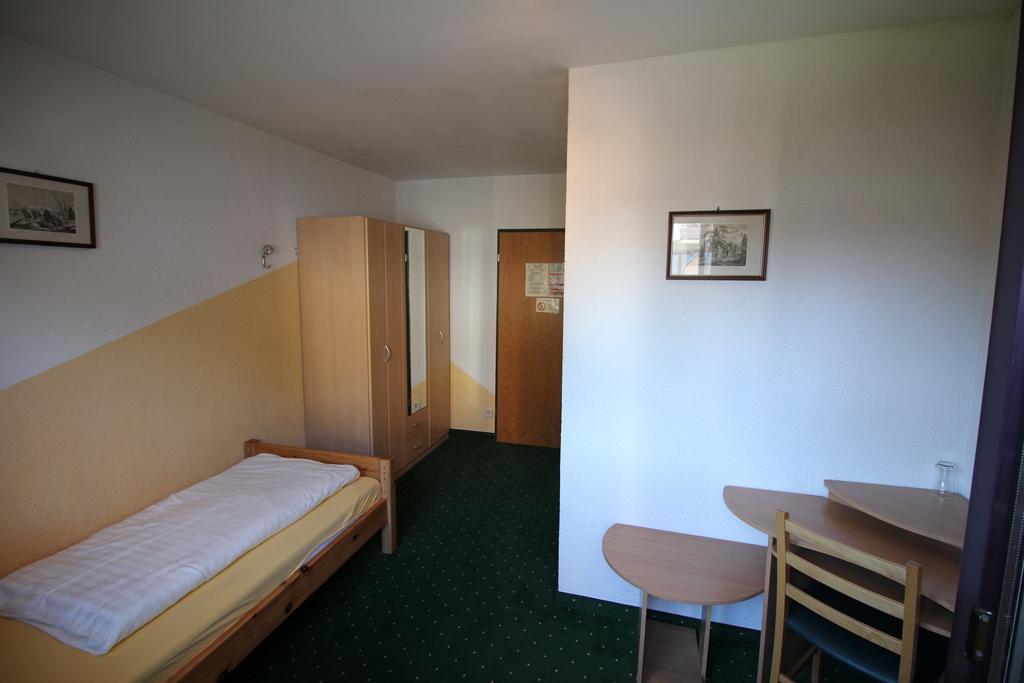 Single Room Standard
