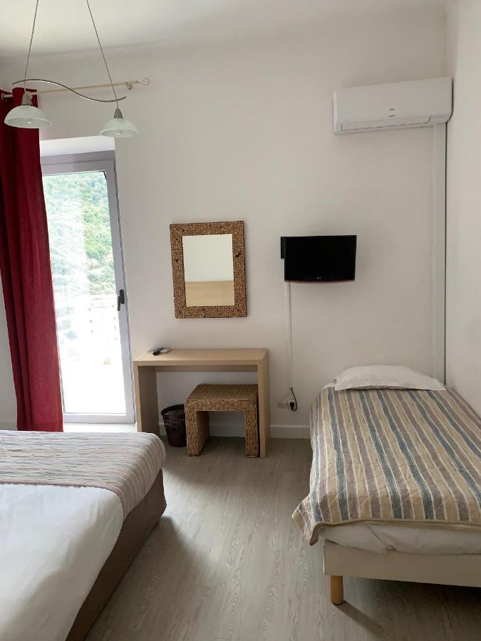 Quintuple Room,1397691968:JPEG