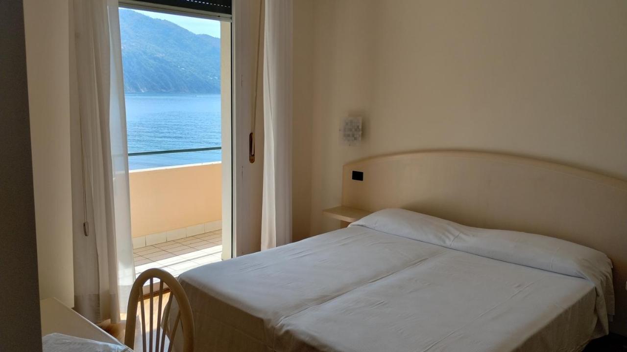 Double or Twin Room Balcony Sea View