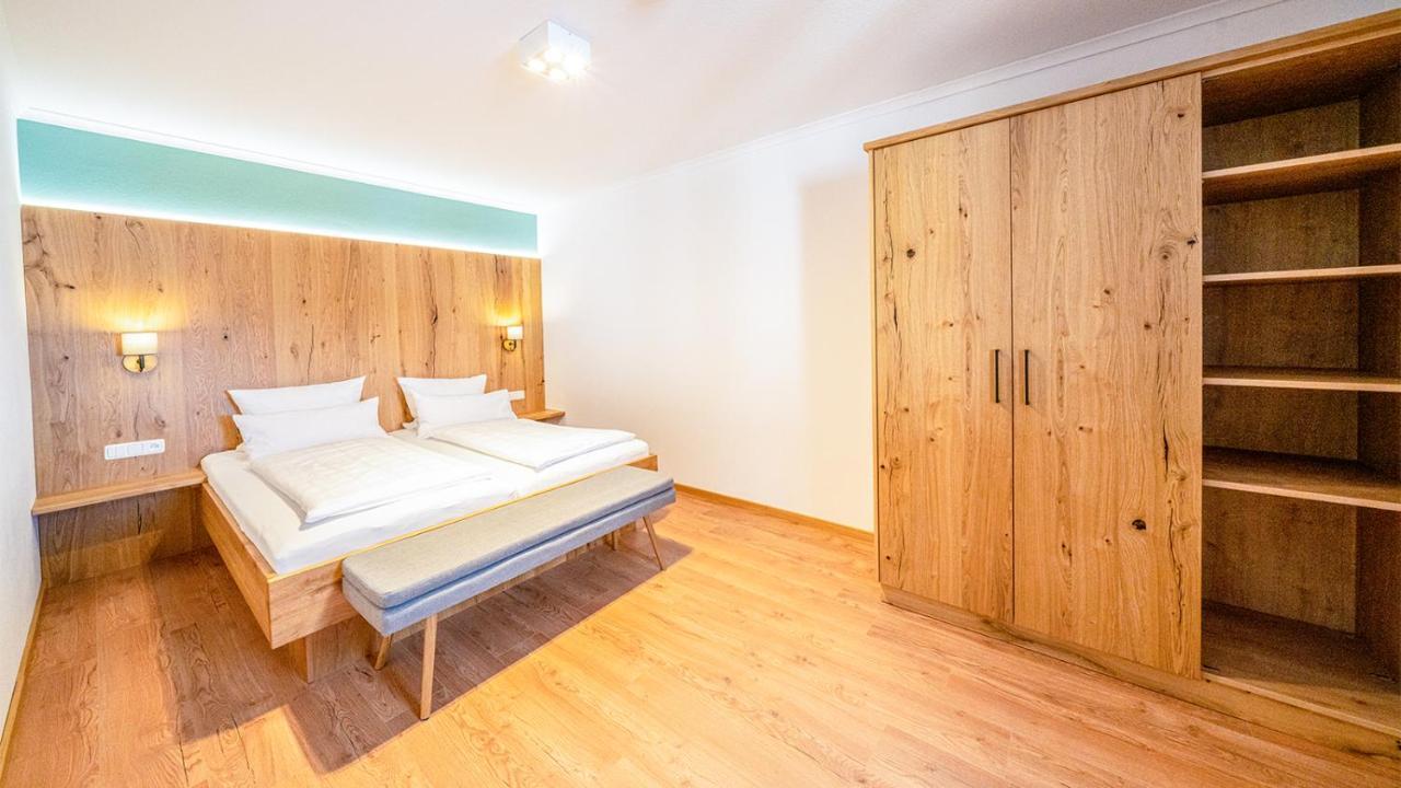 Family Suite Select