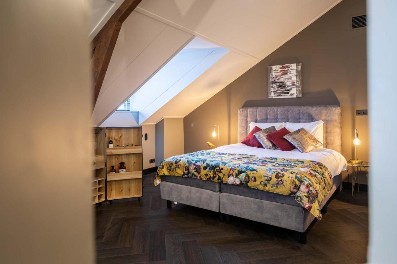 Deluxe King Suite