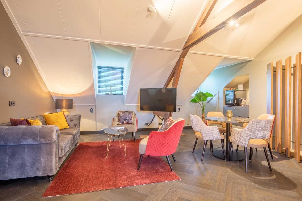 Deluxe King Suite
