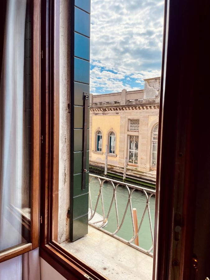 Superior Double Room Canal View