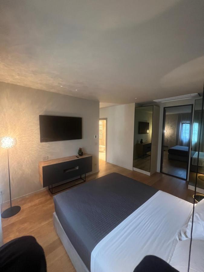 King Suite Spa Bath