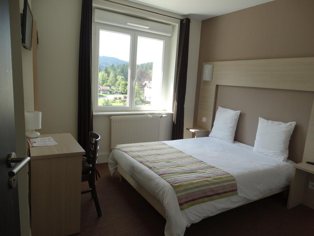 Chambre Double Confort - Vue sur Lac (Pas d’Accès Ascenseur)