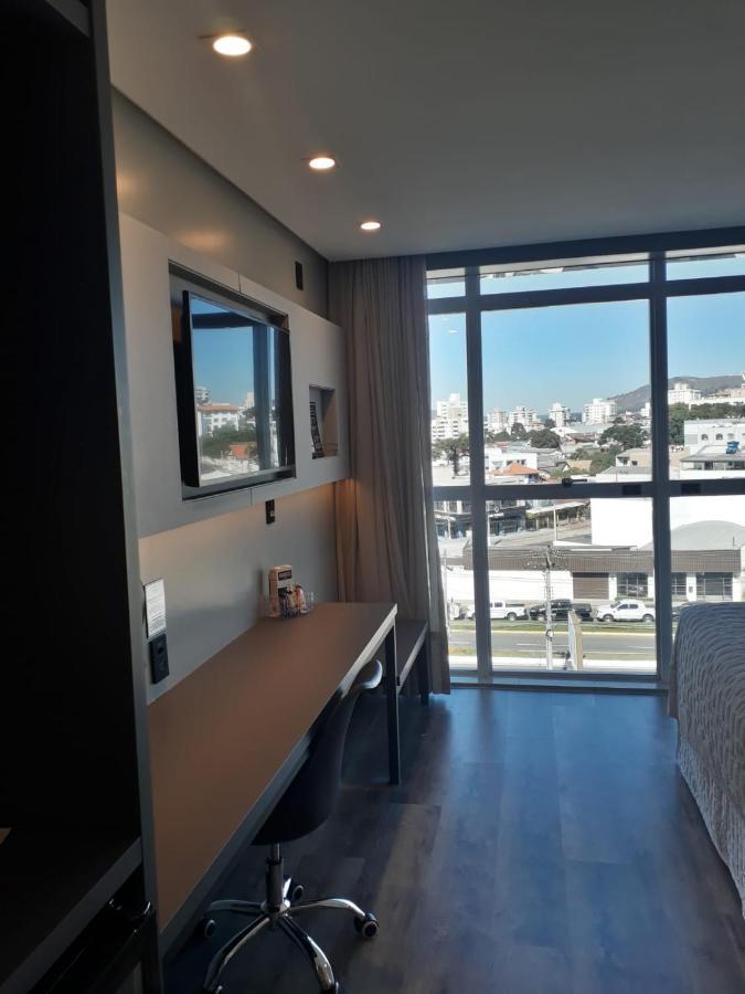 Quarto Superior com Cama Queen-size