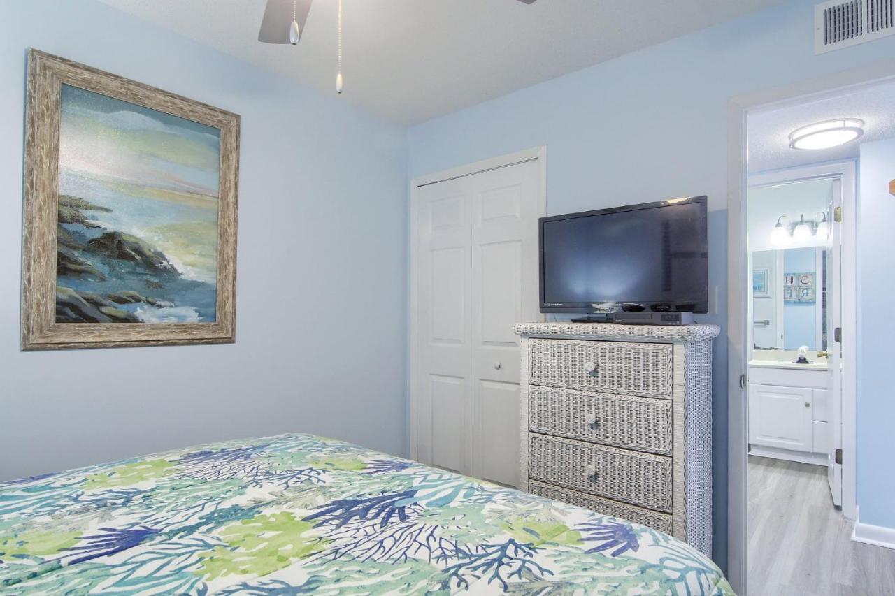 One-Bedroom Apartment Oceanfront