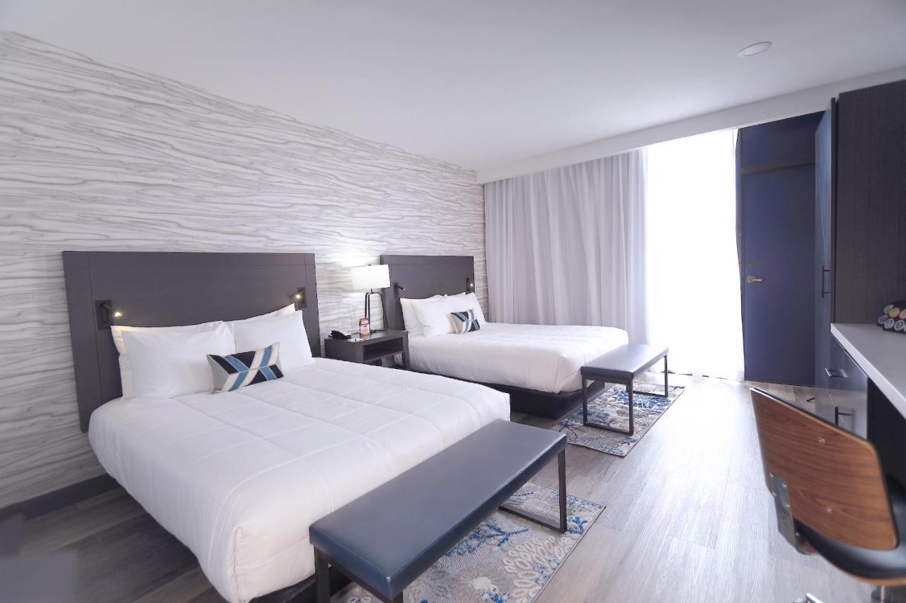 Queen Room Gulf View Non-Smoking