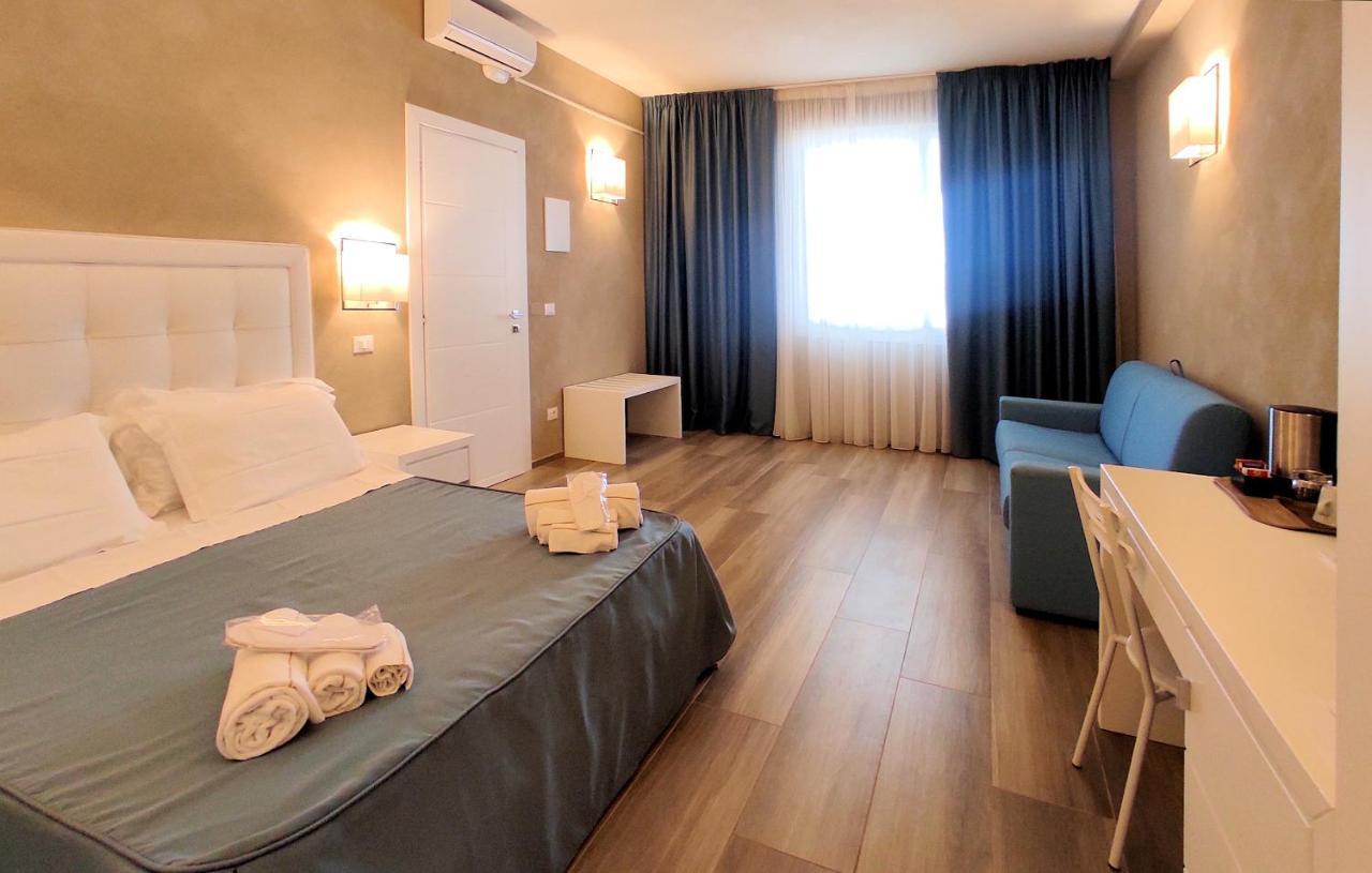Quadruple Room Terrace