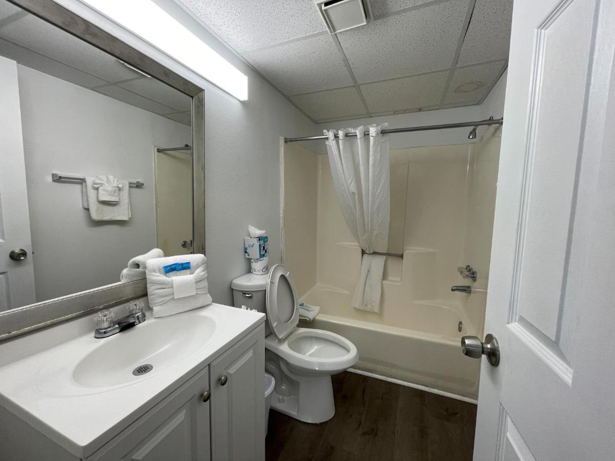 Side View Two Room Unit