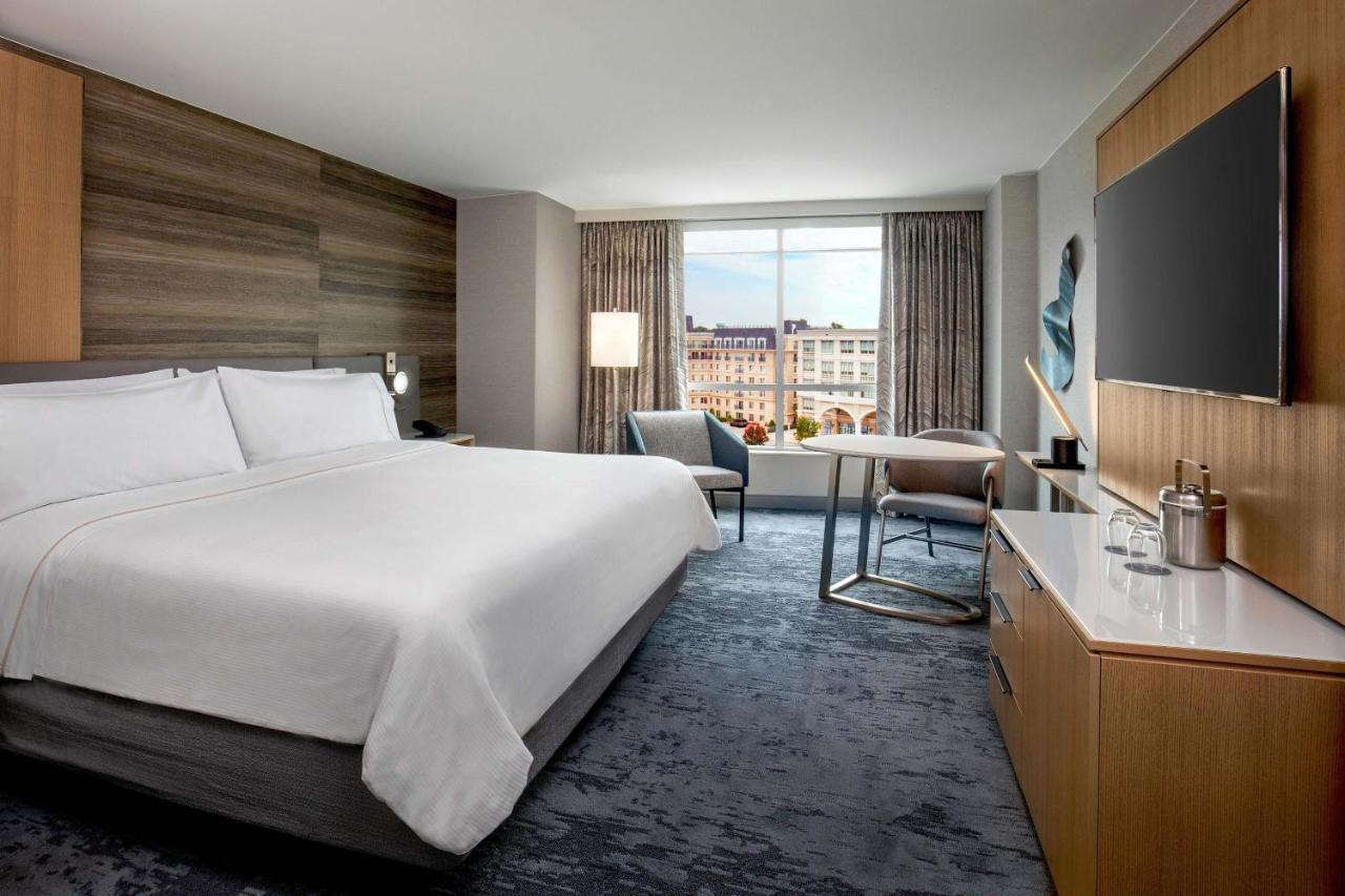 Standard King Room - Hearing Accessible,1400185040:JPEG