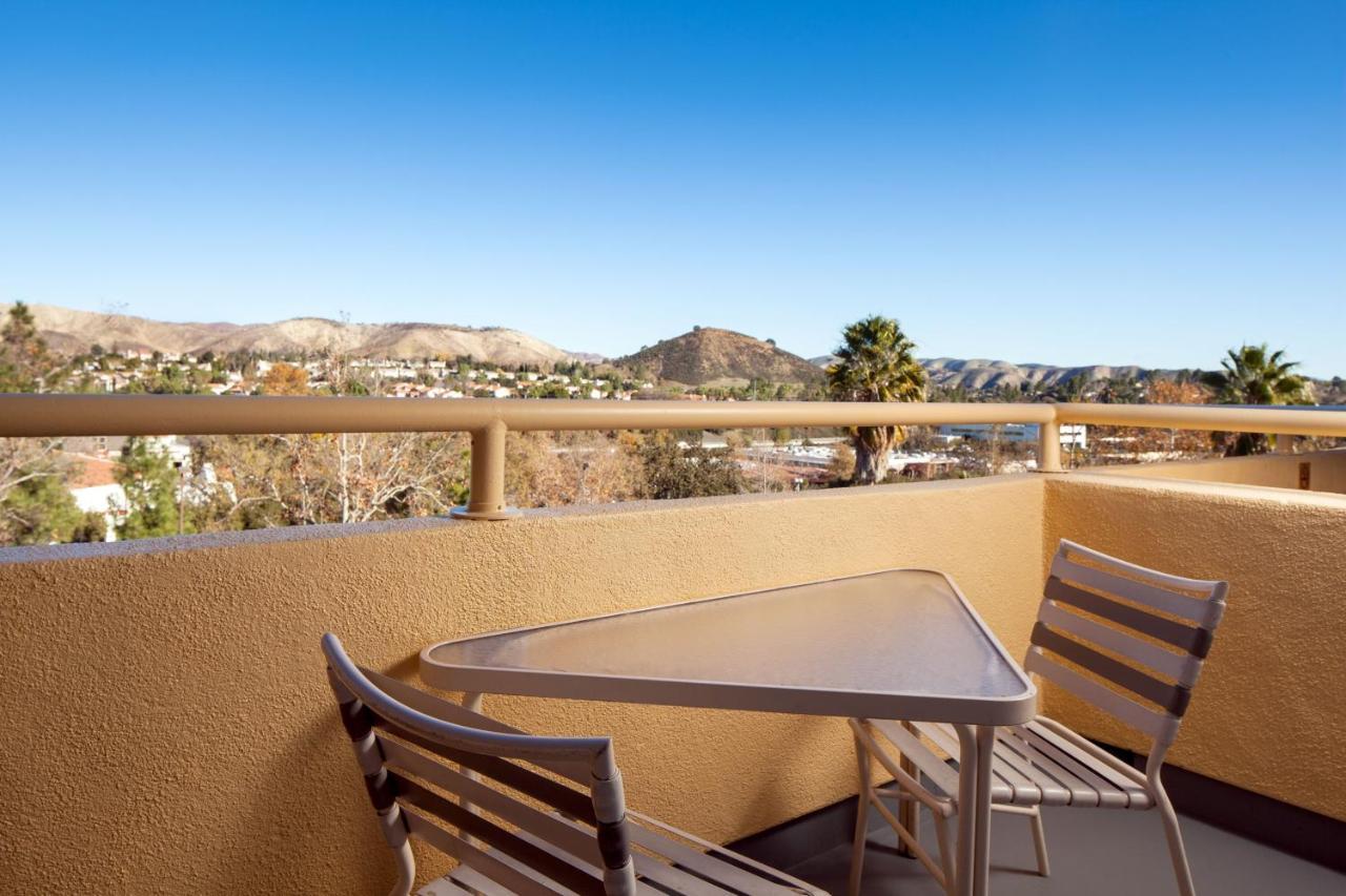 Guest room 1 King Balcony