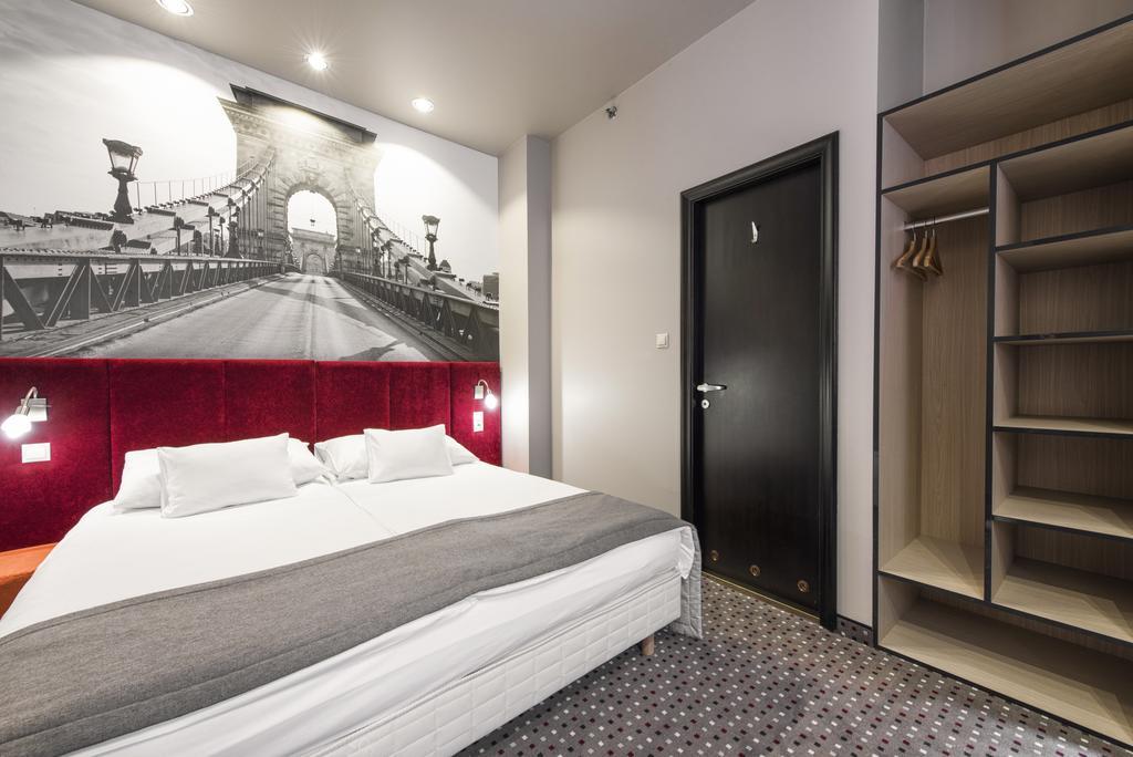 Quarto Duplo ou Twin com Vista Jardim