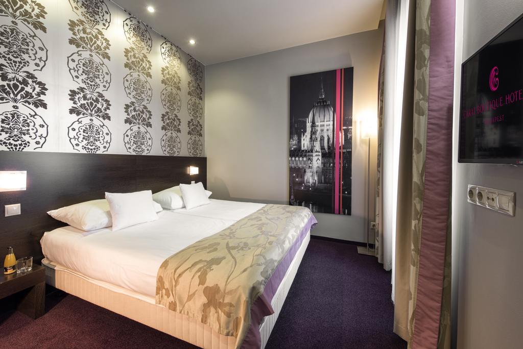 Double or Twin Room City View