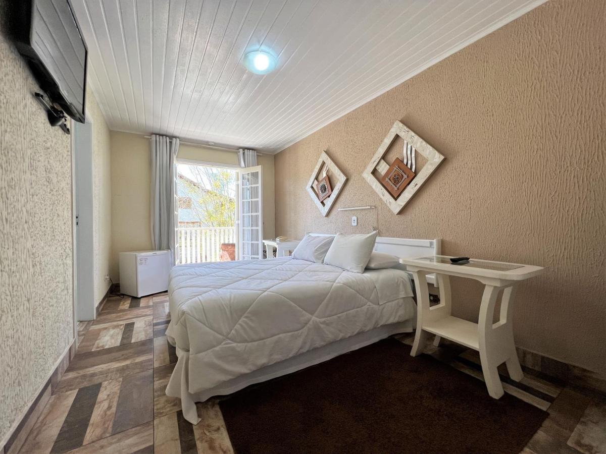 Quarto Duplo com Varanda