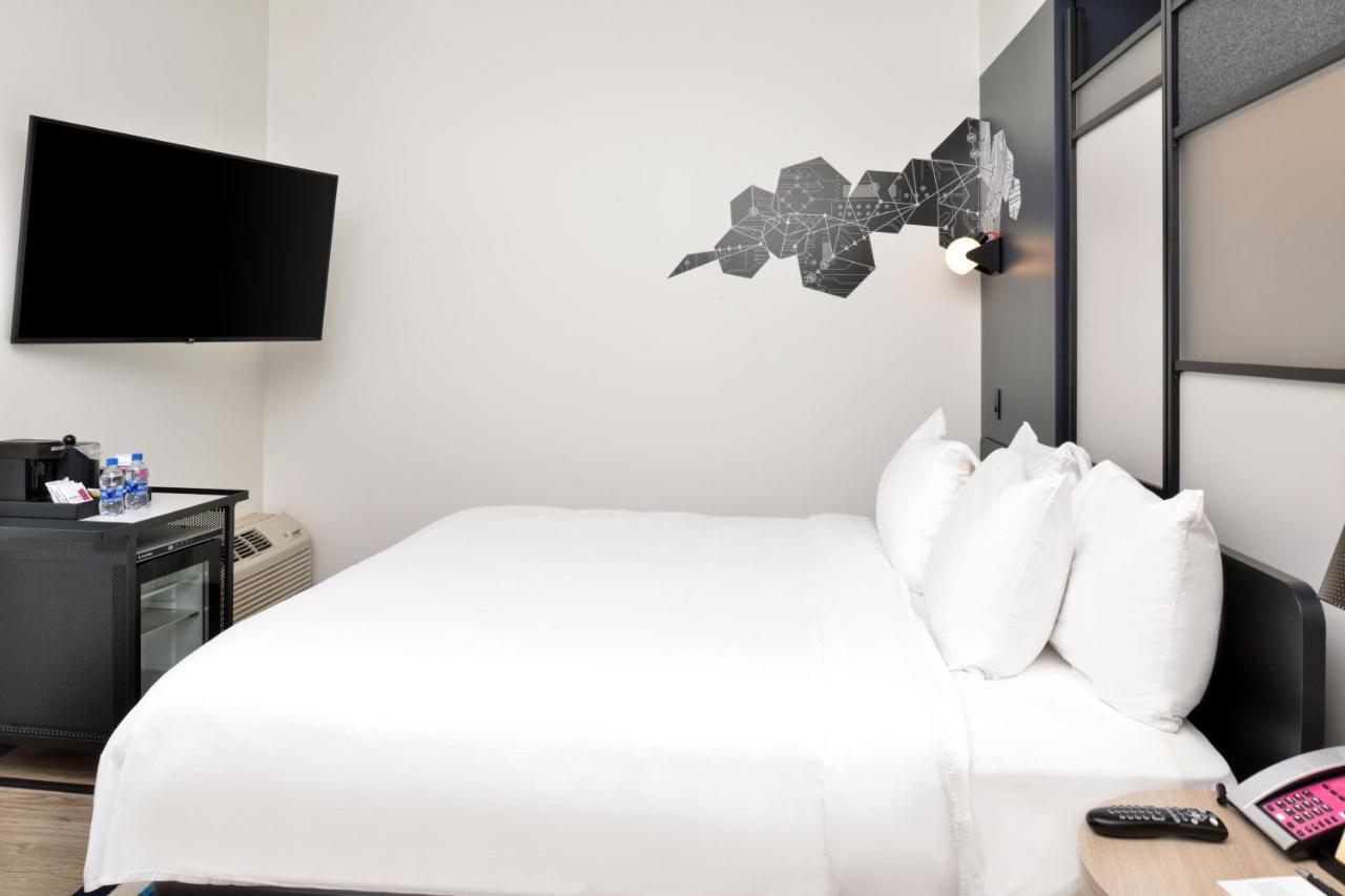 Aloft Guest room 1 King,1403030096:JPEG