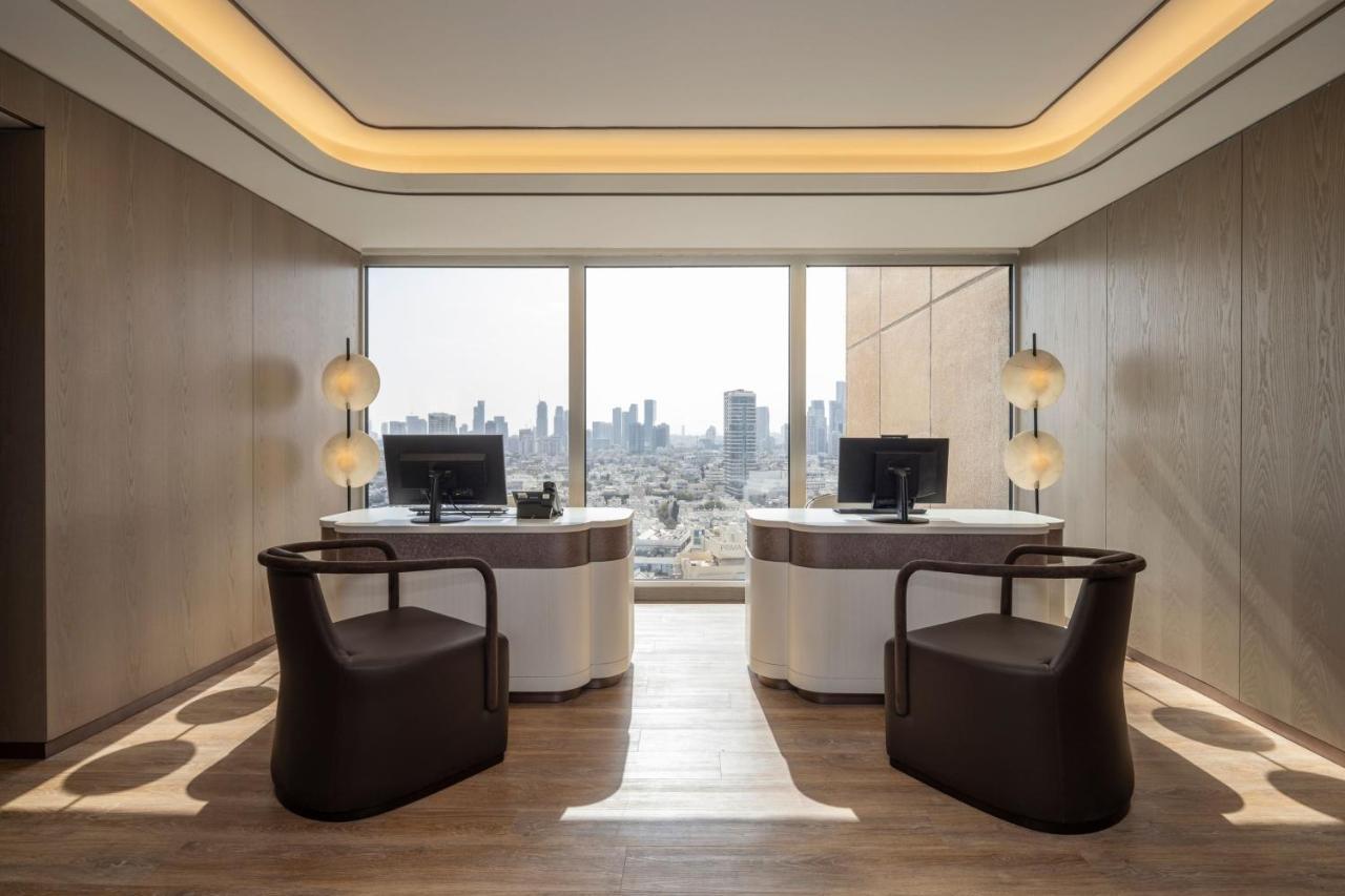 Club Queen Room with Sea View - Adults only/Club Lounge Access,1403050646:JPEG