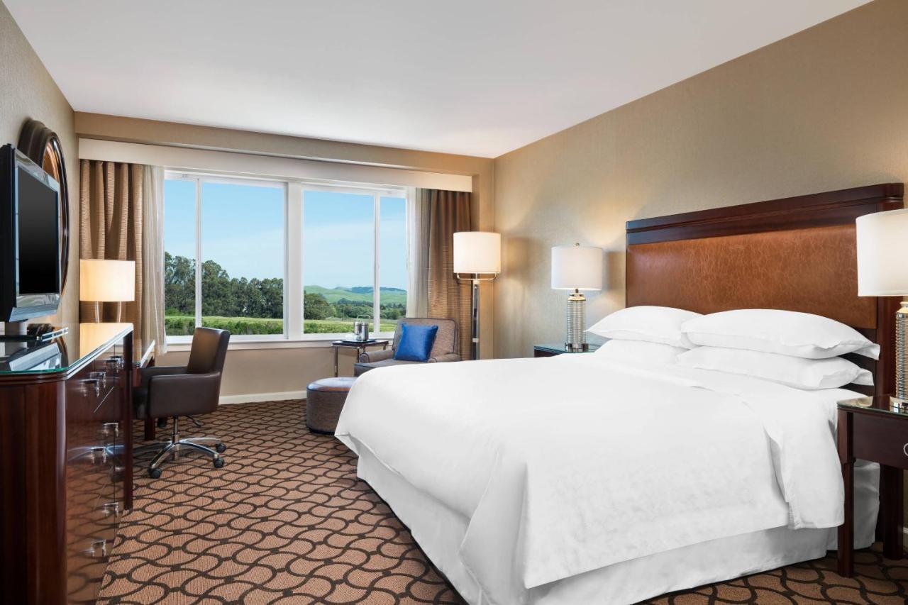 One King Bedroom