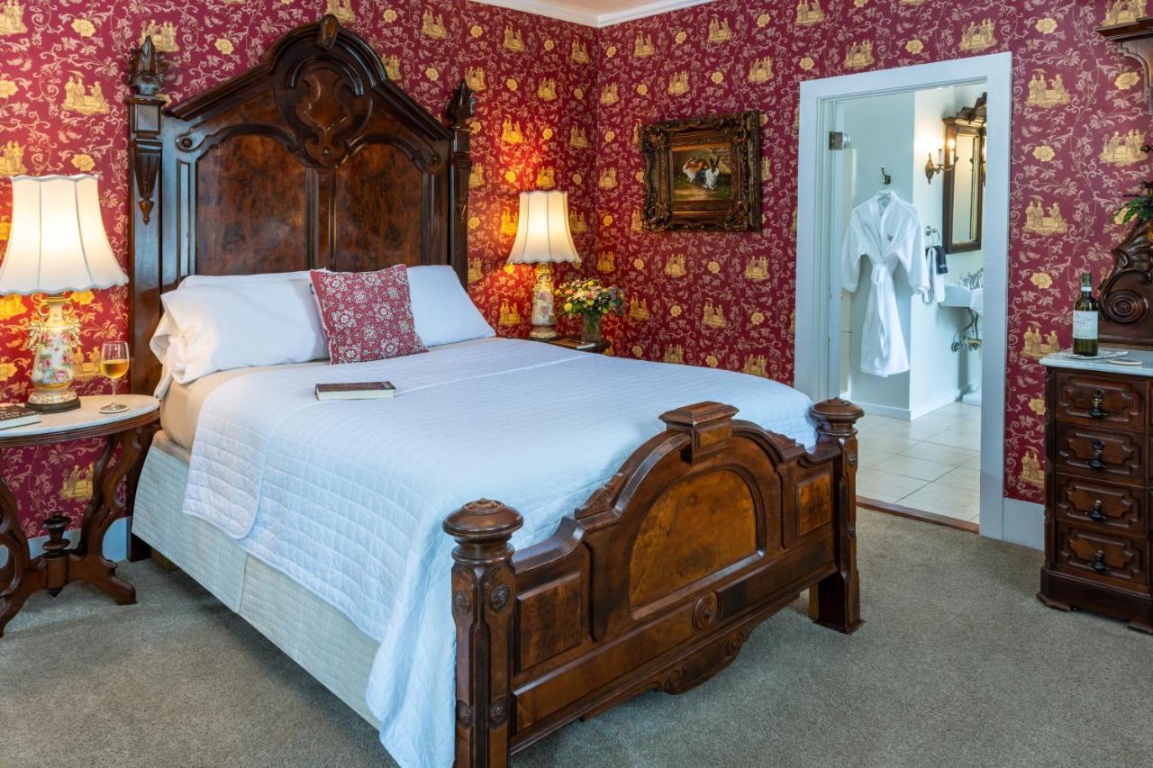 Queen Suite