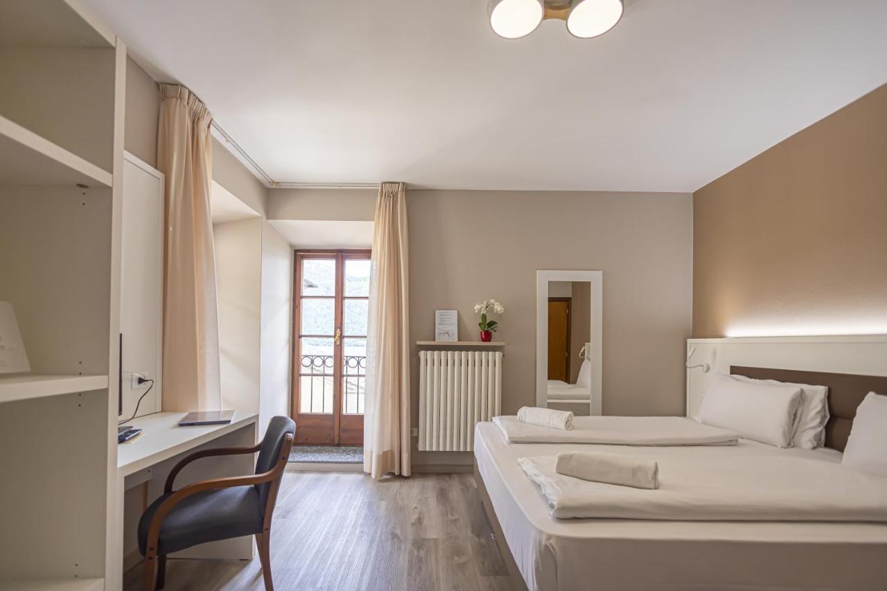 Superior Double or Twin Room Lake View