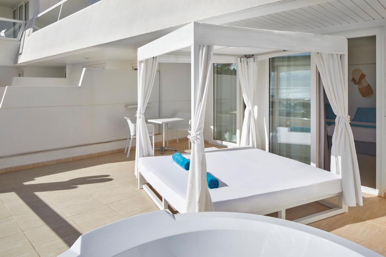 Deluxe Room Front Sea View Hot Tub