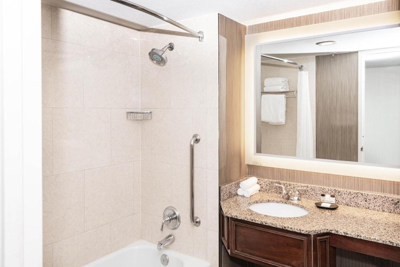 Parlor Room, Parlor, Alternate bed: sofa bed,1634398936:JPEG