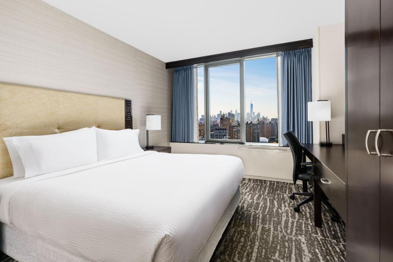 Chambre Lit King-Size - Vue sur Ville
