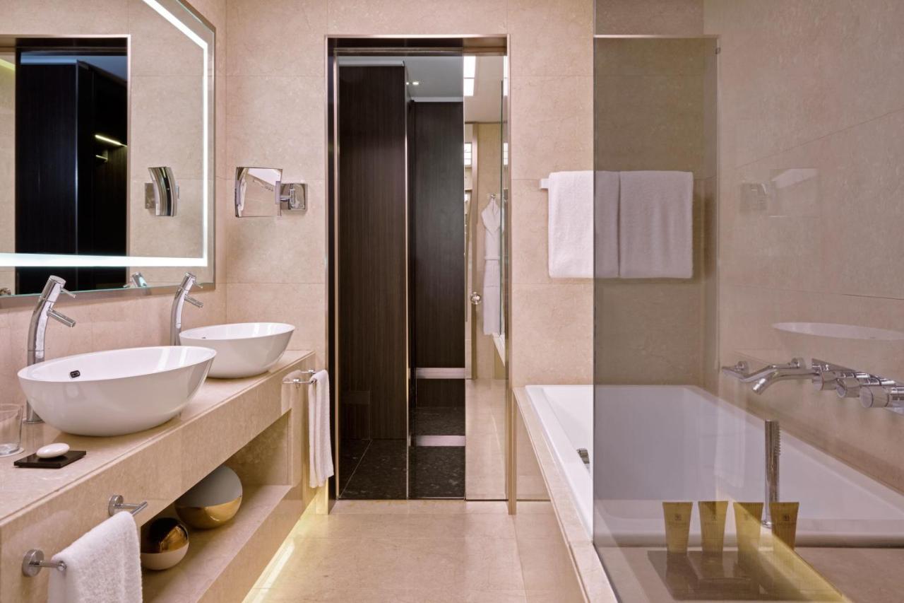 Excelsior Room