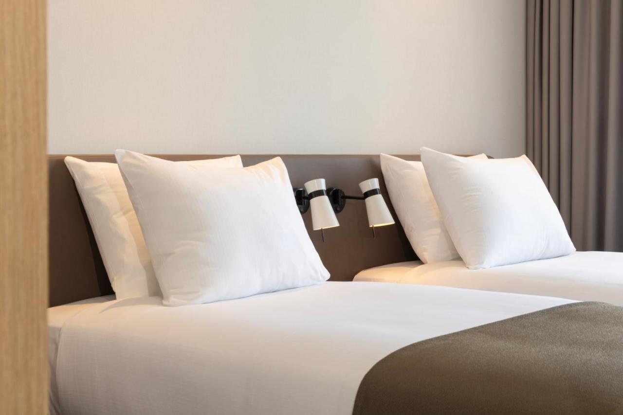 High Floor Standard Twin Room
