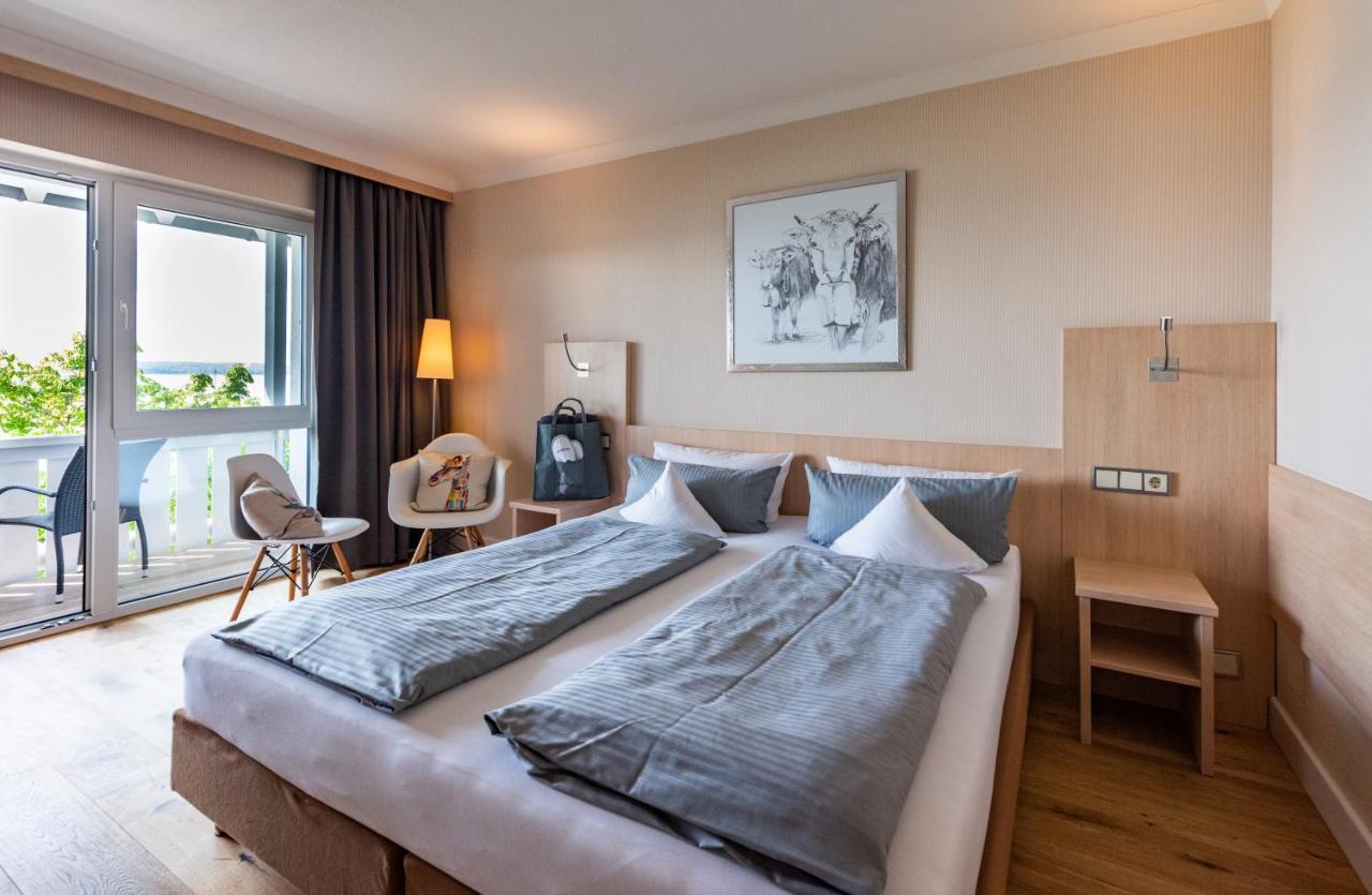 Standard Double Room Lake View Balcony