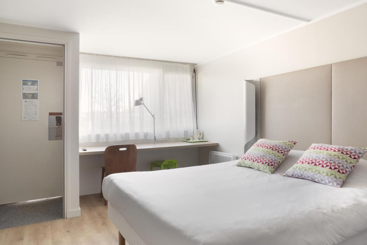 Standard Double Room,1406177240:JPEG