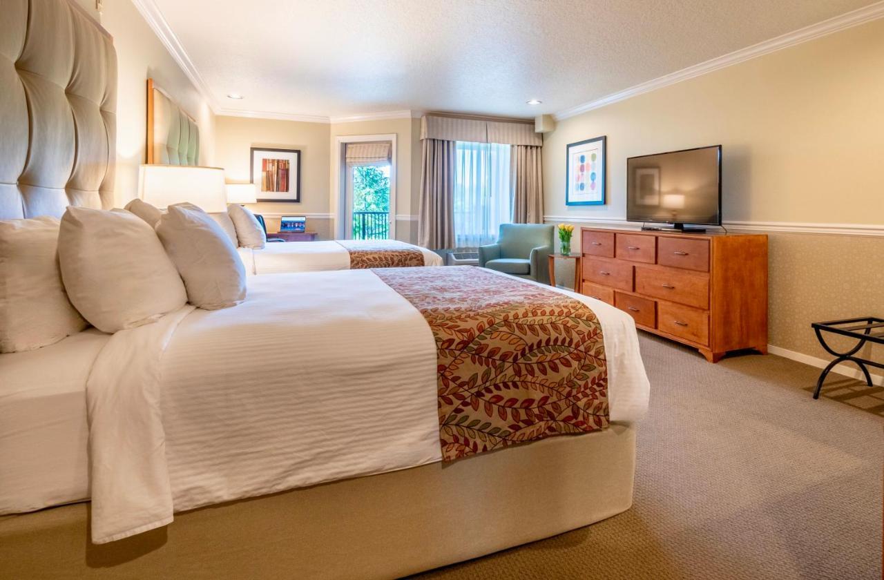 Superior Queen Room Two Queen Beds