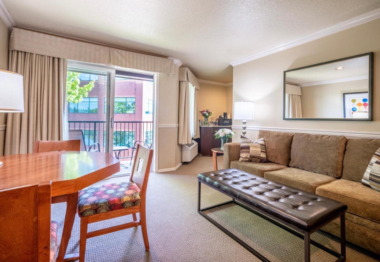 Suite City View