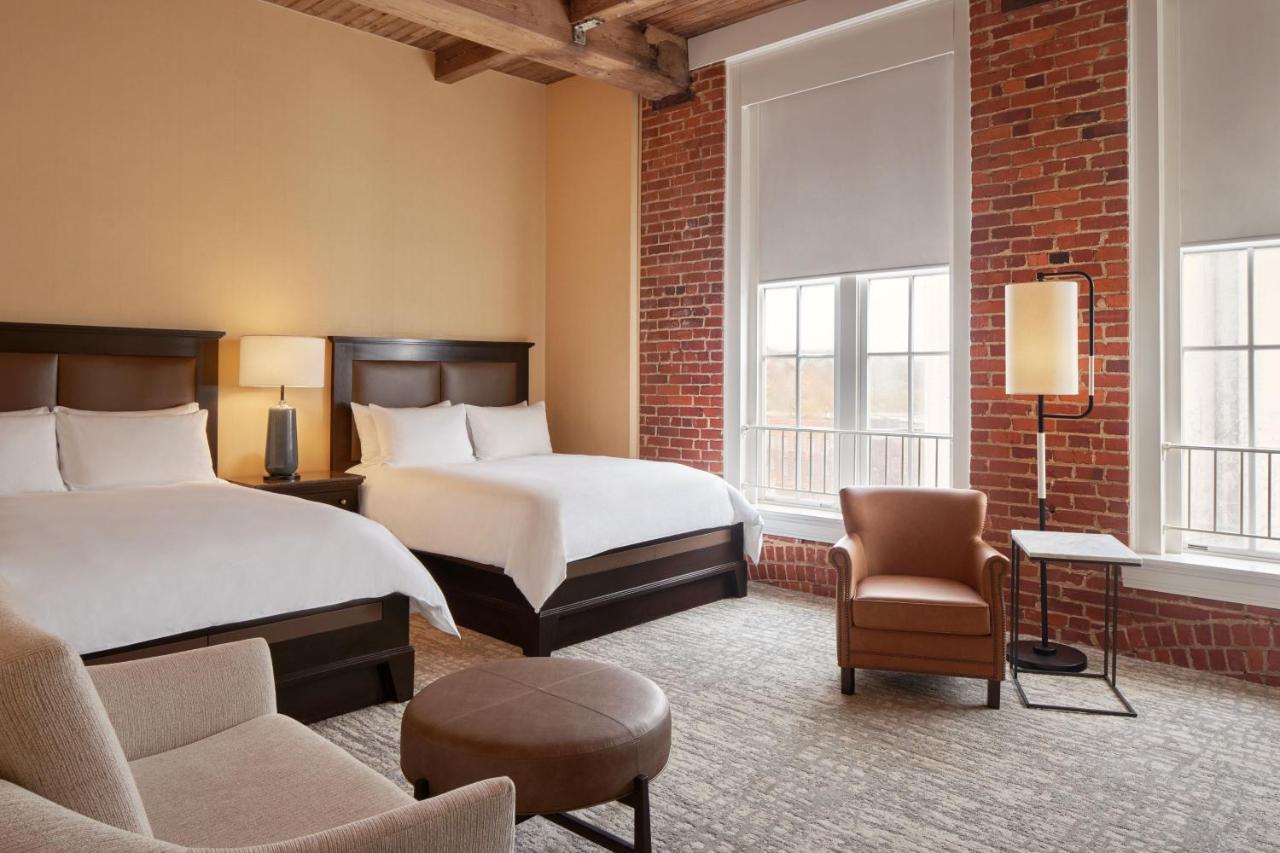 Queen Room with Two Queen Beds