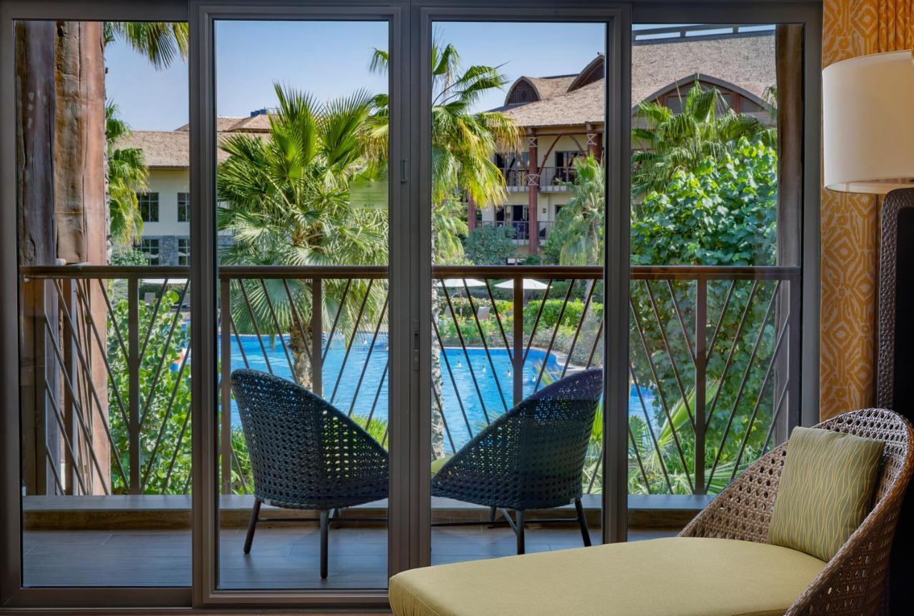 Suite, 1 bedroom Suite, 1 King, Resort view, Balcony,1525931020:JPEG