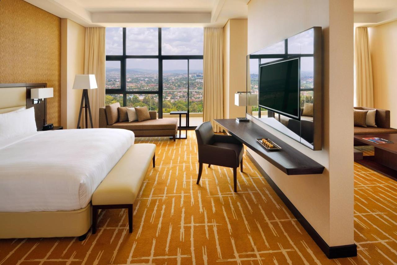 Executive lounge access Junior Suite 1 King Bed