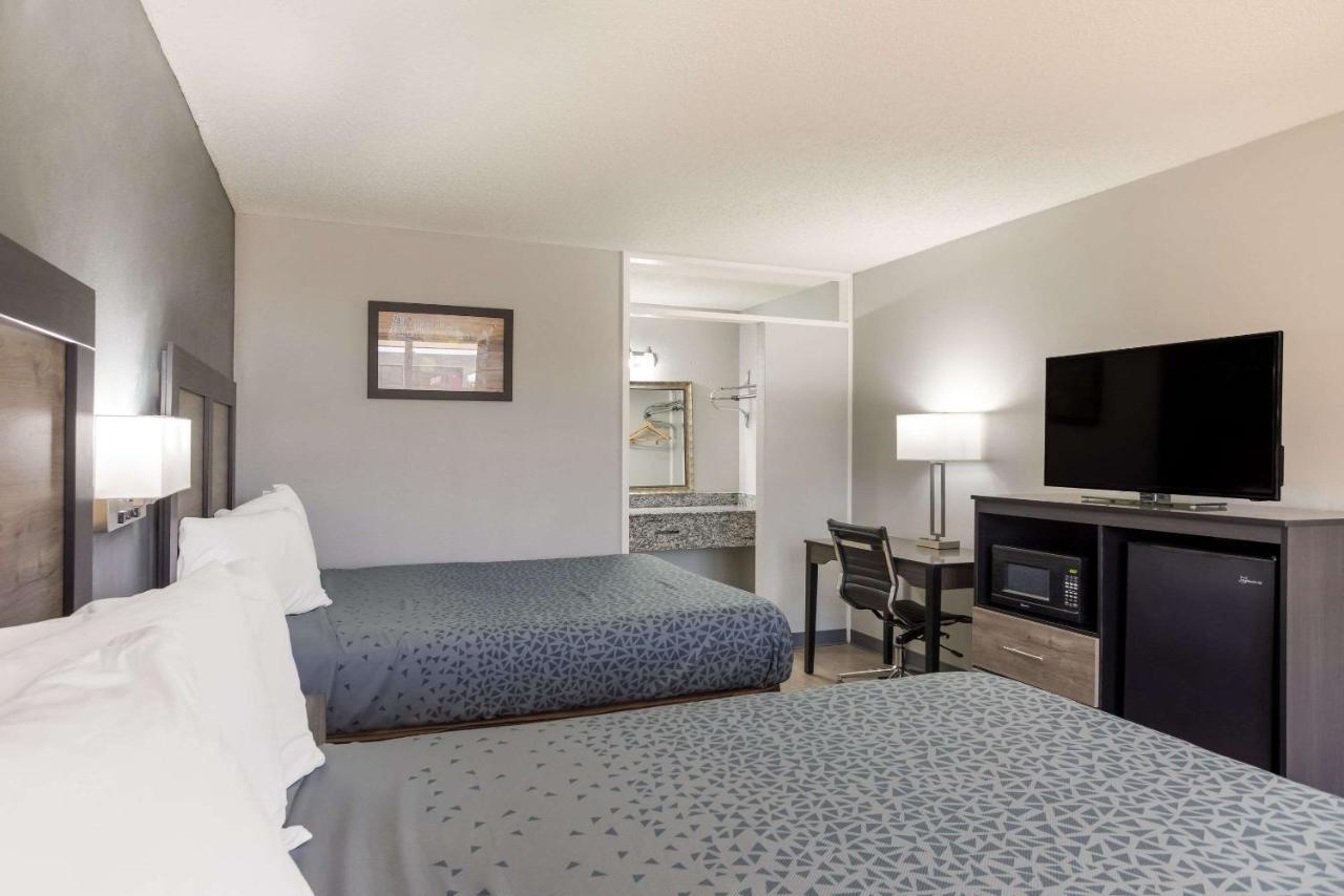Double Room Two Double Beds Non-Smoking