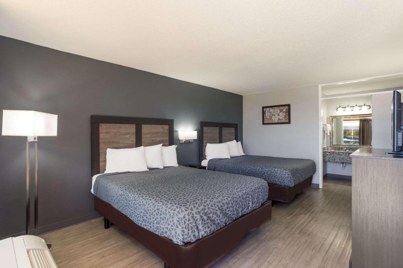 Double Room Two Double Beds Non-Smoking