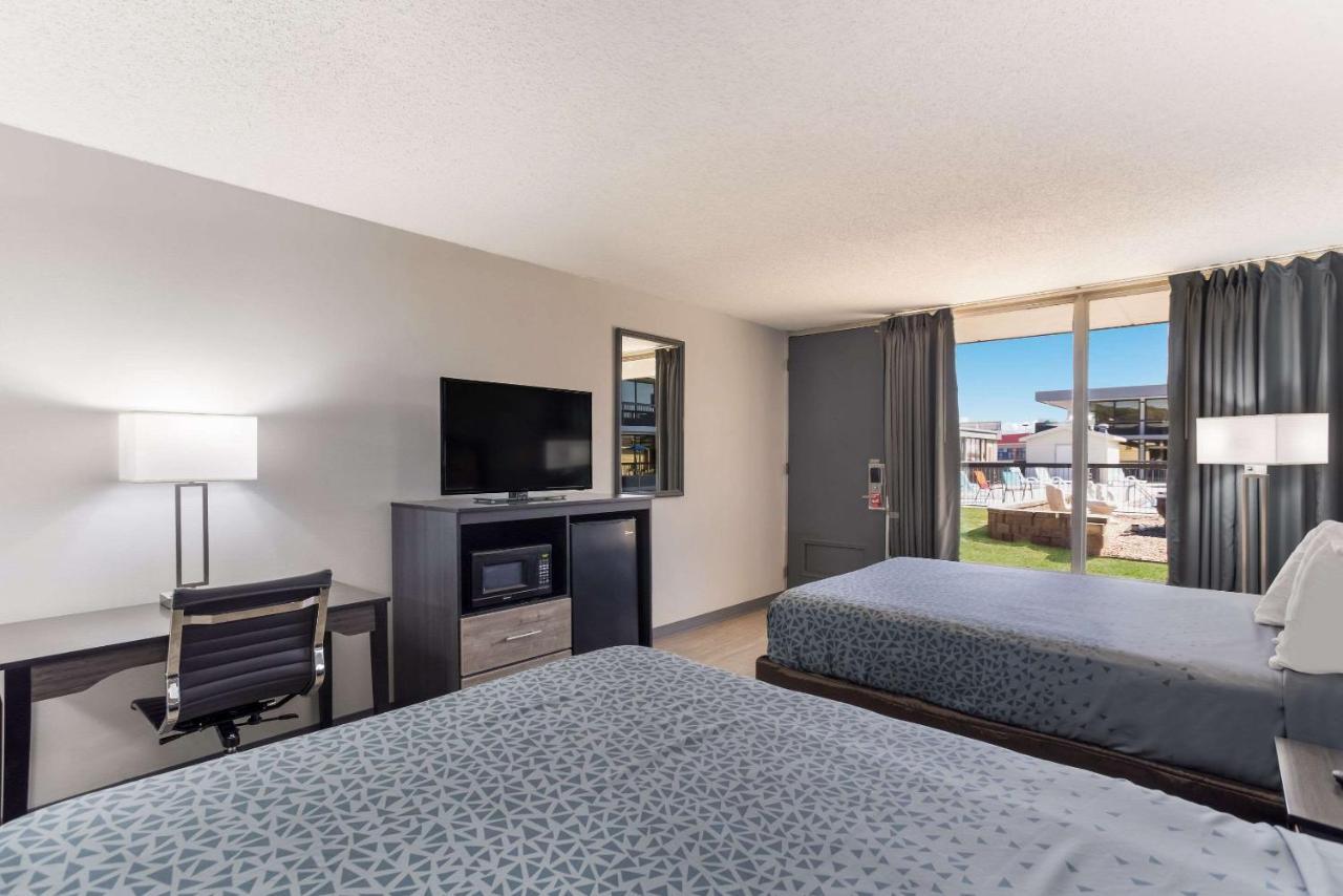 Double Room Two Double Beds Non-Smoking