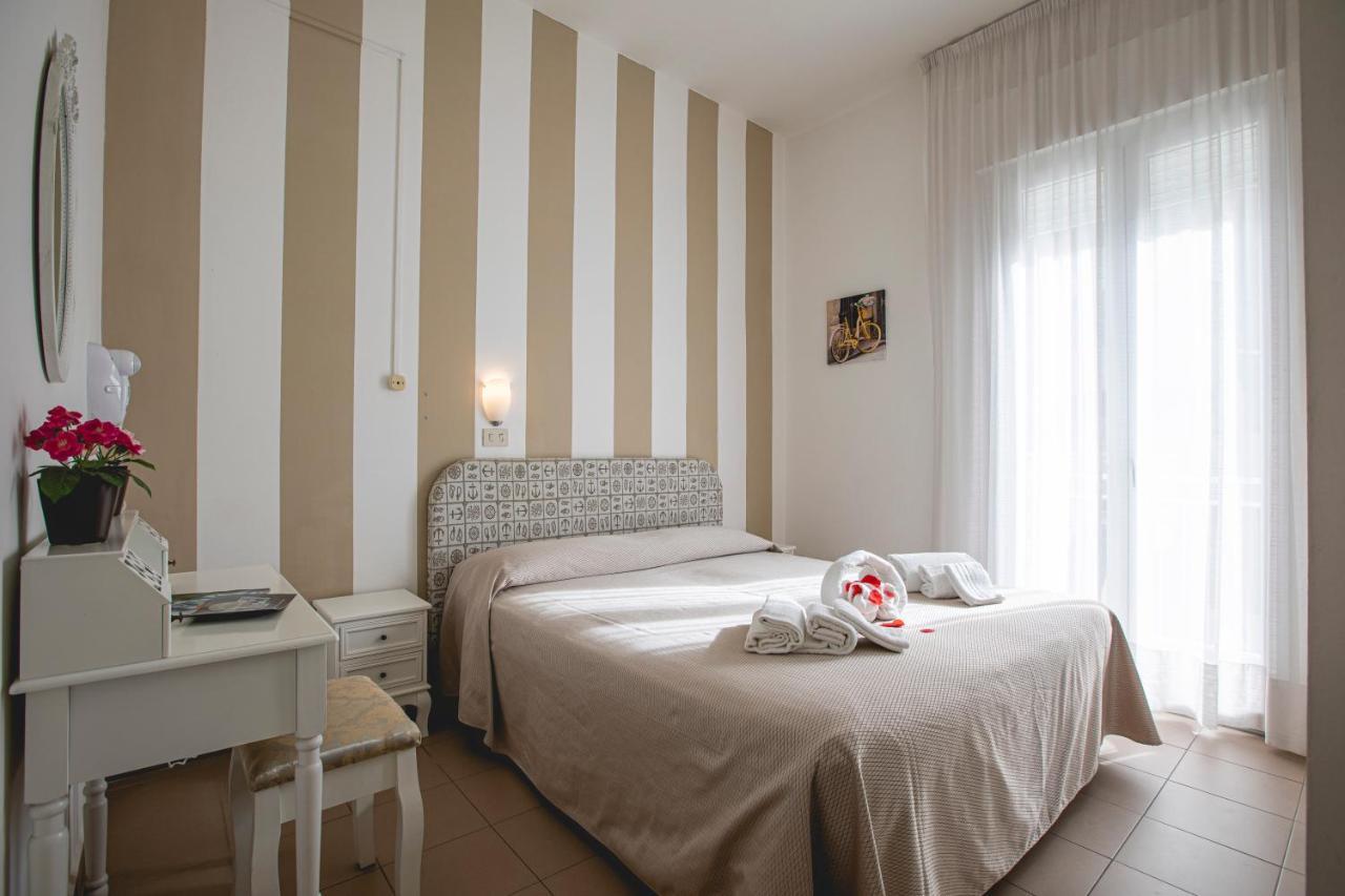 Double Room Balcony,1408880663:JPEG