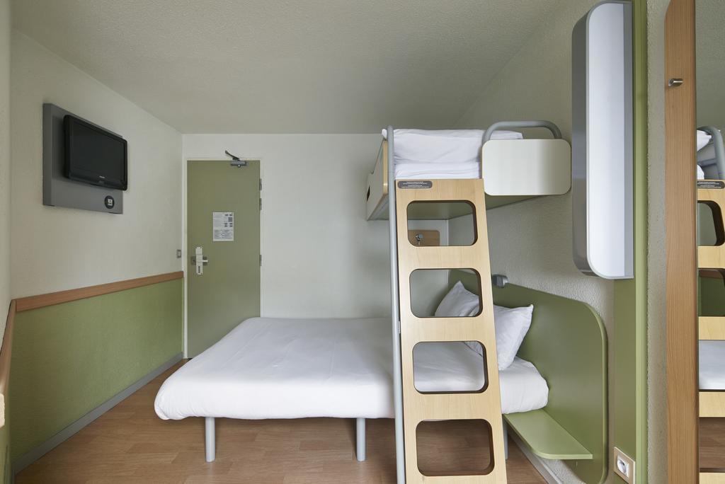 Triple Room One Double One Bunk Bed,140966745:JPEG